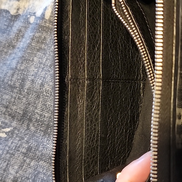 Balenciaga Long Zip wallet - Picture 10 of 16